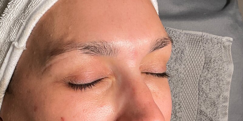 Brow Lamination Before & After Image